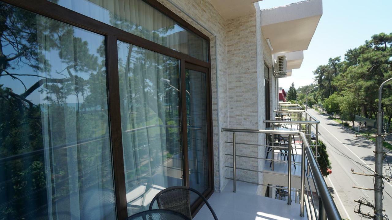 Hotel Horizon 코불레티 외부 사진