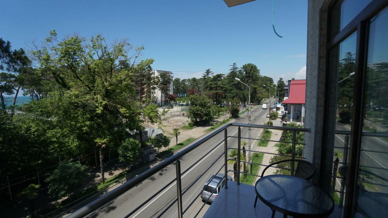 Hotel Horizon 코불레티 외부 사진
