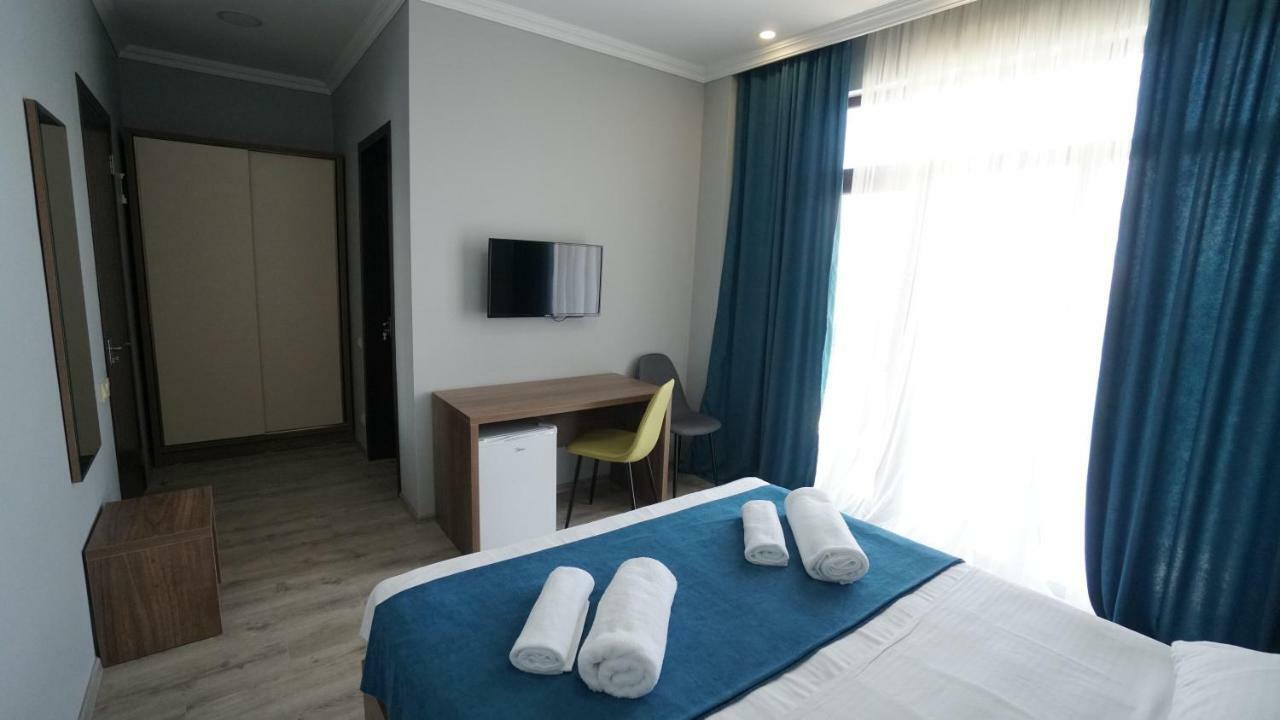 Hotel Horizon 코불레티 외부 사진
